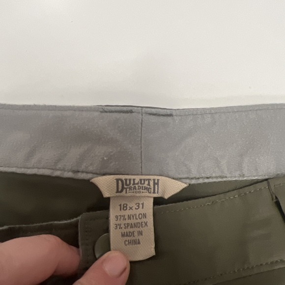 Duluth Trading Pants Womens 18x31* Green Nylon Blend Lightweight Stretch Pockets - Picture 4 of 9